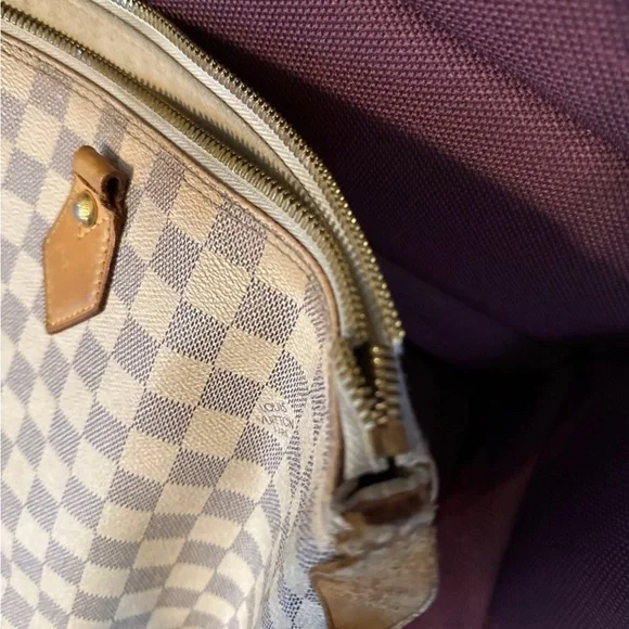 Louis Vuitton Checkered Shoulder Bag - Cream and Tan - Picture 3 of 9